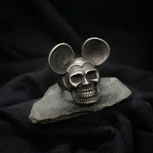 Load image into Gallery viewer, Mouse Skull Ring