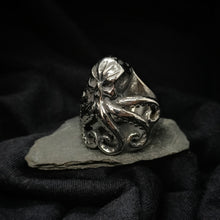 Load image into Gallery viewer, Kraken Ring