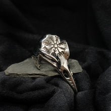Load image into Gallery viewer, Bird Skull Viking Ring