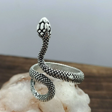 Load image into Gallery viewer, Adjustable Snake Ring
